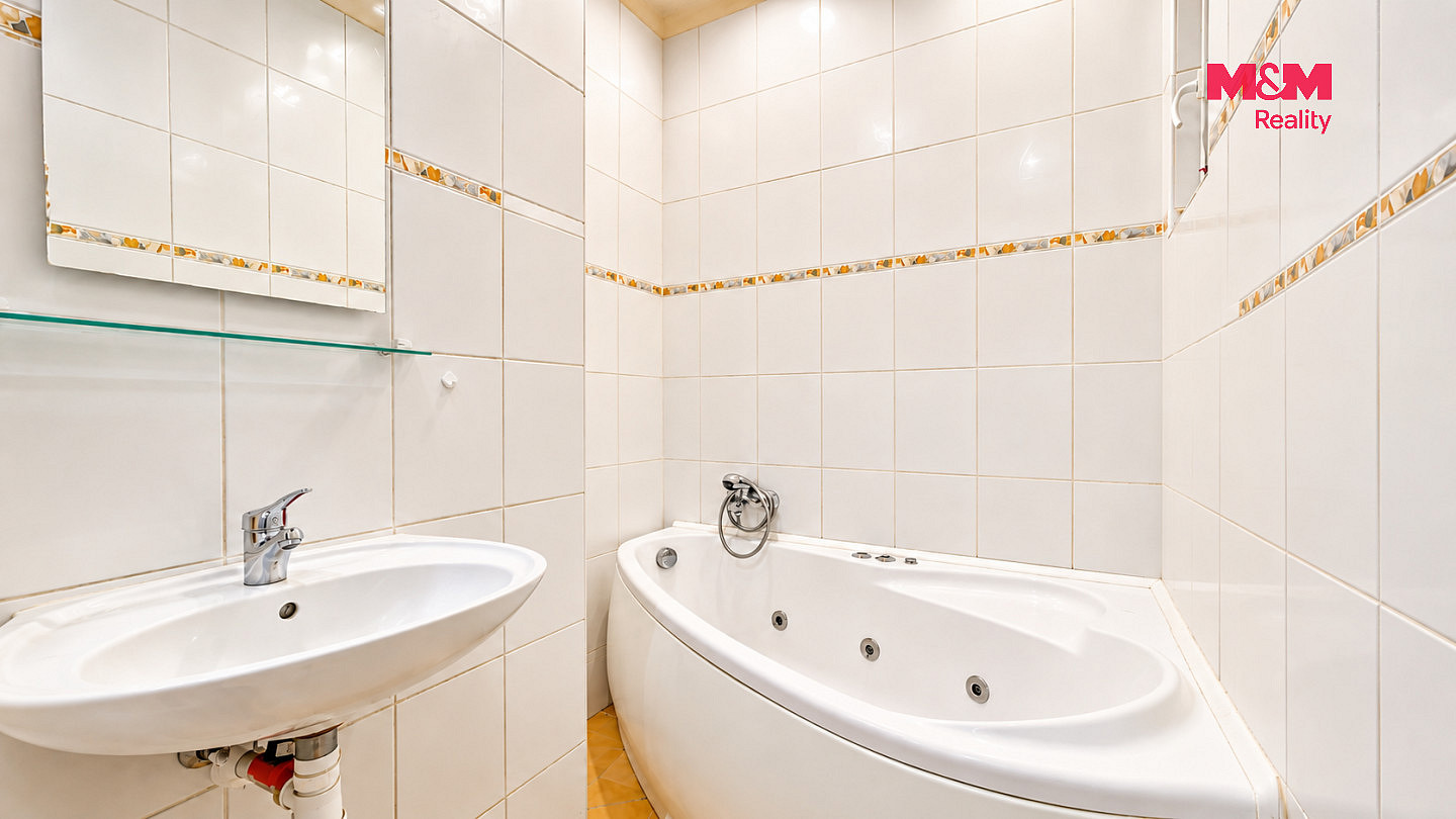 Prodej bytu 1+kk 28 m² – fotografie 3