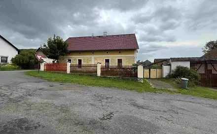 Dražba domu 214 m² s pozemkem 2 599 m², Křepenice