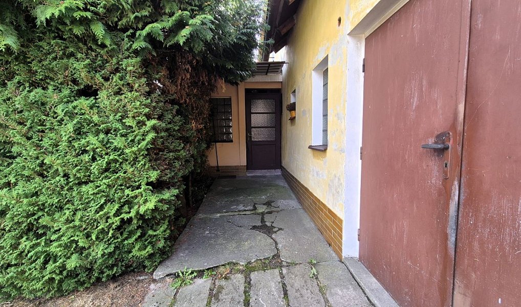 Prodej domu 239 m² s pozemkem 1 451 m², Zalužany – náhled fotky 20