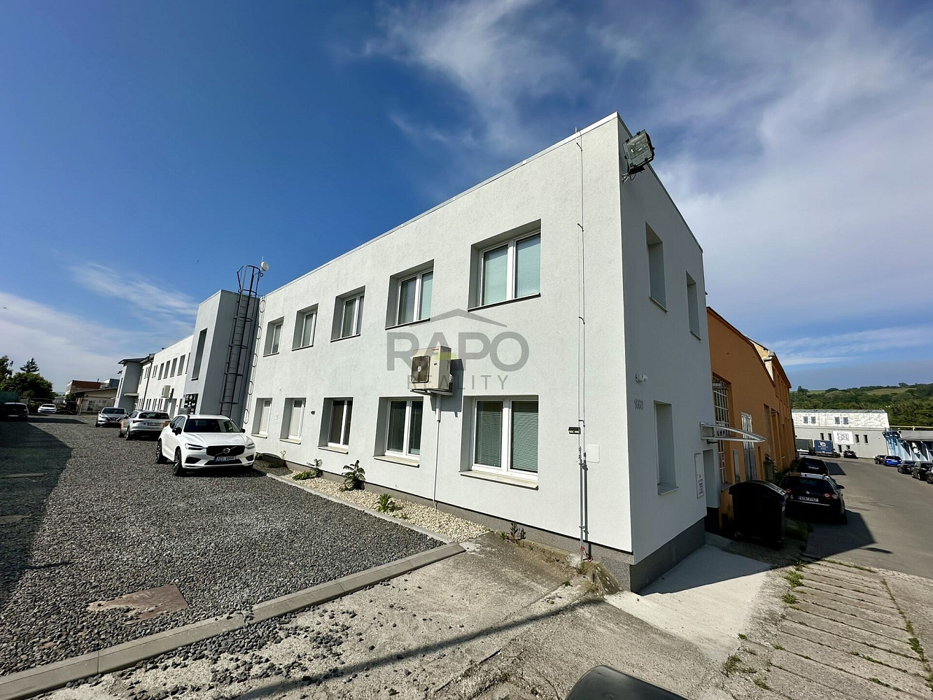 Pronájem obchodních prostor 50 m² — photo 2