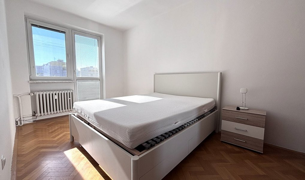 Pronájem bytu 3+1 73 m², Plzeň – náhled fotky 4