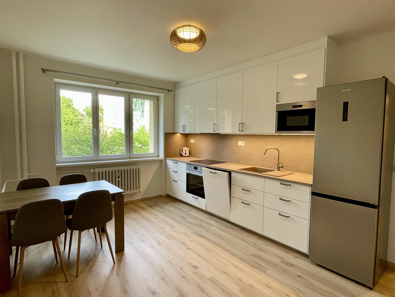 Pronájem bytu 3+kk 54 m² — photo 2
