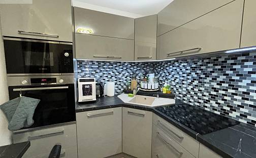 Prodej bytu 2+1 53 m², Křižná, Valašské Meziříčí - Krásno nad Bečvou, okres Vsetín