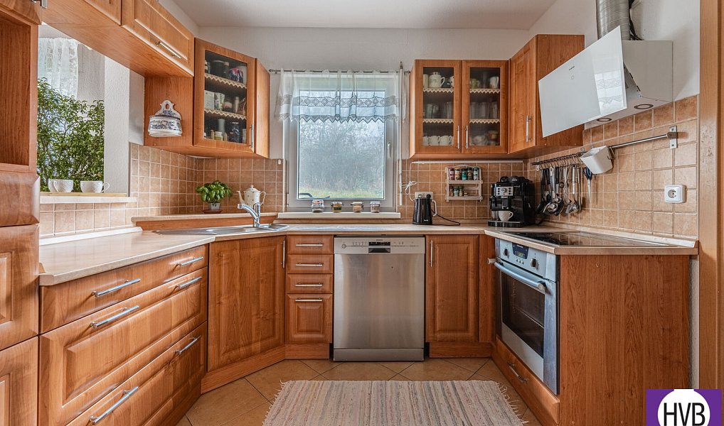 Prodej domu 168 m² s pozemkem 1 218 m², Drhovle – náhled fotky 5