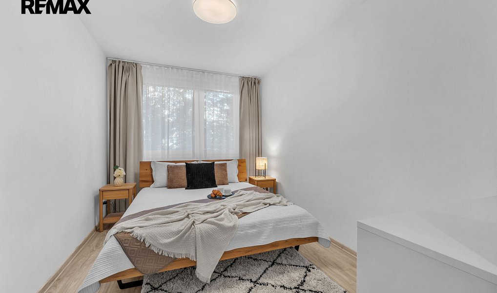 Prodej bytu 4+kk 97 m², Praha – náhled fotky 2