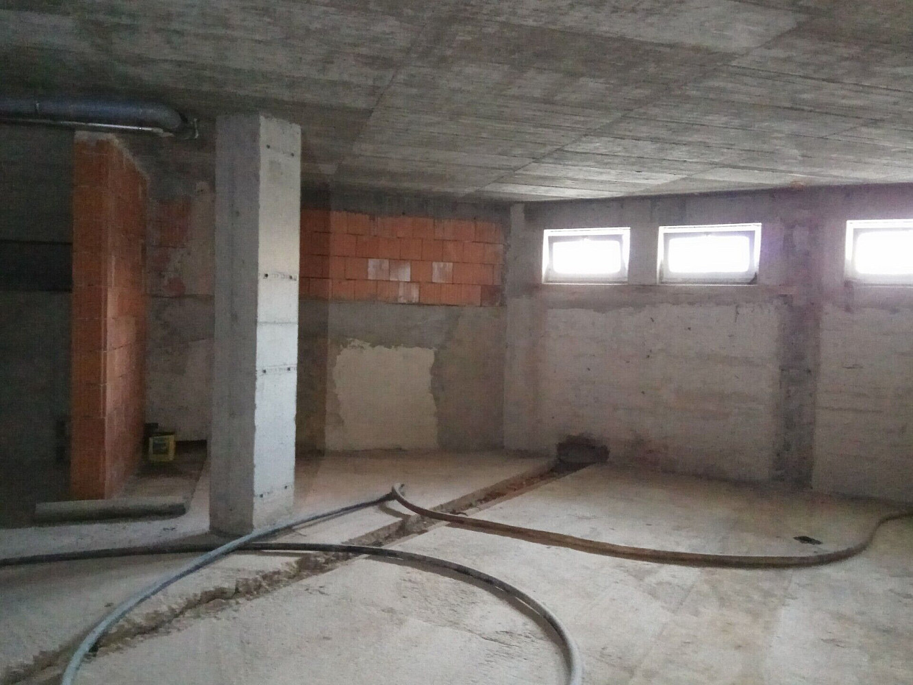 Prodej kanceláře 246 m² – fotografie 2