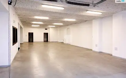 Pronájem skladovacích prostor 213 m², Chebská, Karlovy Vary - Dvory
