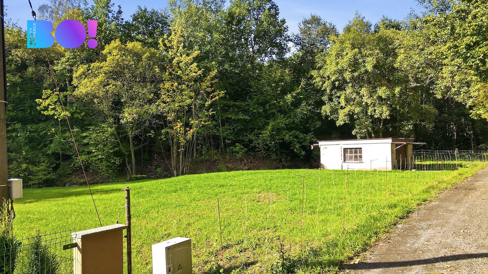 Prodej stavebního pozemku 751 m² – fotografie 4