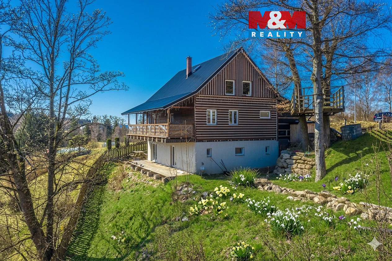 Prodej stavebního pozemku 1 486 m²