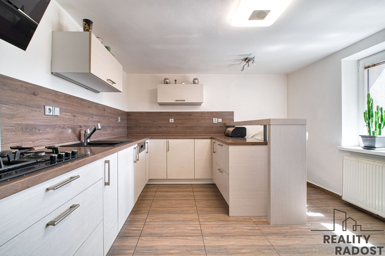 Prodej domu 240 m² s pozemkem 811 m² — photo 3