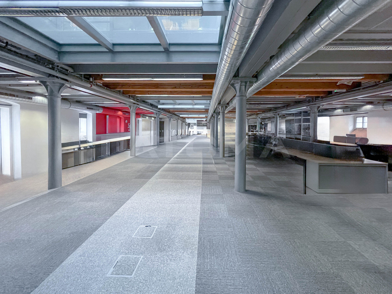 Pronájem obchodních prostor 550 m² – fotografie 2