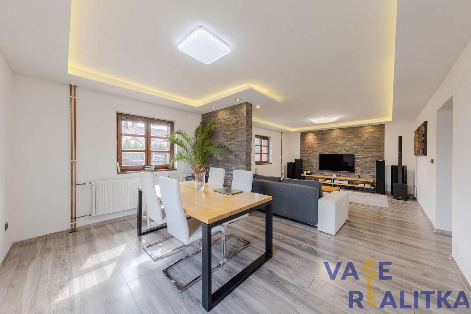 Prodej domu 200 m² s pozemkem 525 m² – fotografie 2