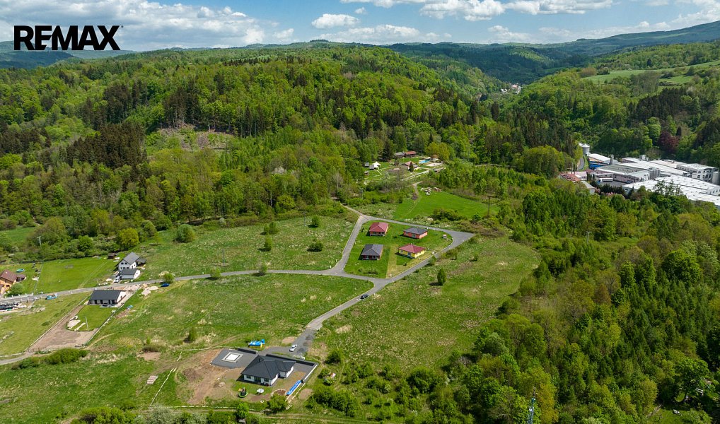 Prodej stavebního pozemku 2 194 m², Kyselka – náhled fotky 2