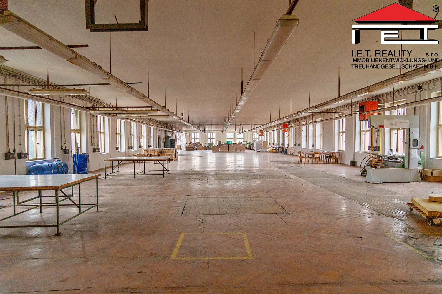 Prodej skladovacích prostor 8 650 m² – fotografie 4