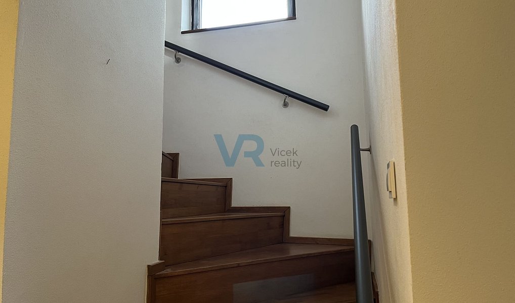 Prodej domu 150 m² s pozemkem 779 m², Planá – náhled fotky 28