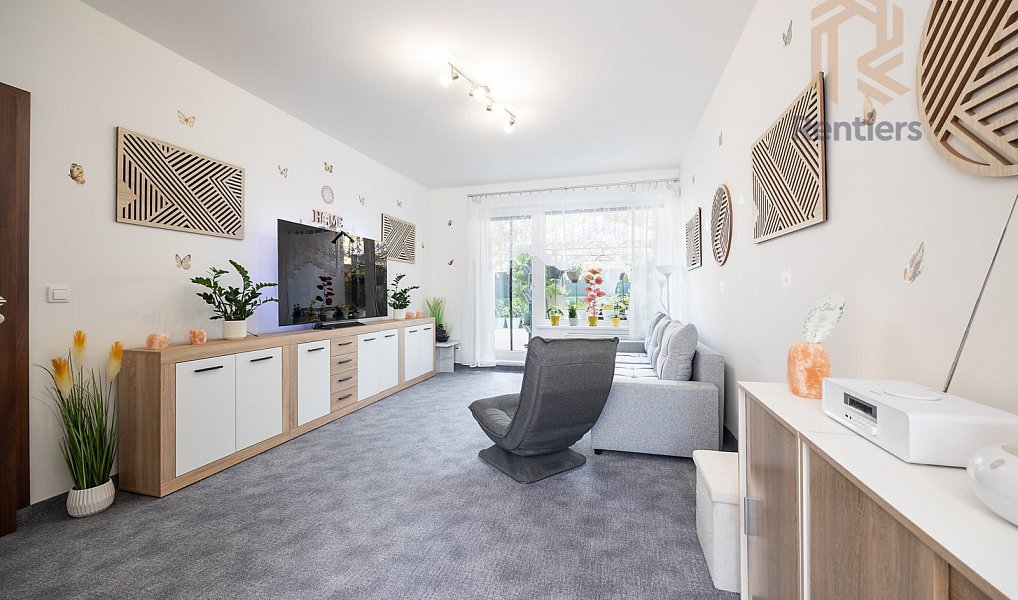 Prodej bytu 2+kk 54 m², Praha – náhled fotky 2