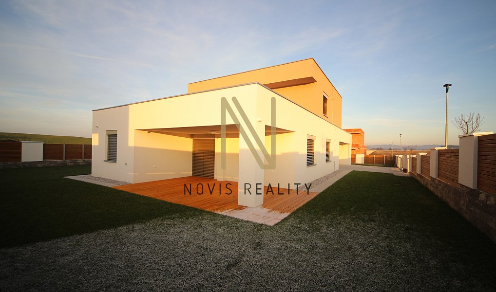 Prodej domu 233 m² s pozemkem 734 m², Klatovy – náhled fotky 14