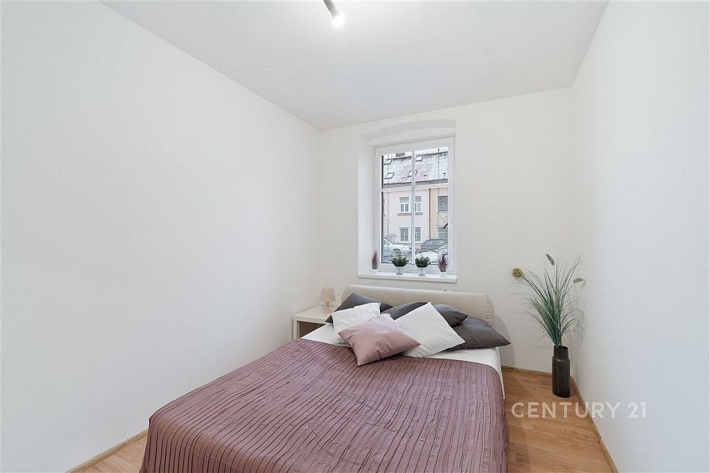Pronájem bytu 2+1 70 m² - Więcej