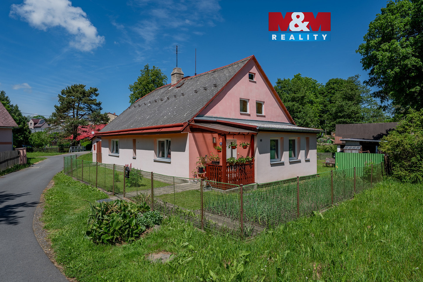 Prodej domu 140 m² s pozemkem 1 414 m²