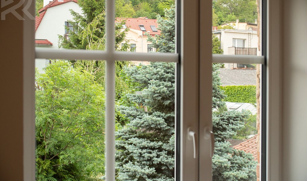 Pronájem domu 100 m² s pozemkem 426 m², Praha – náhled fotky 33
