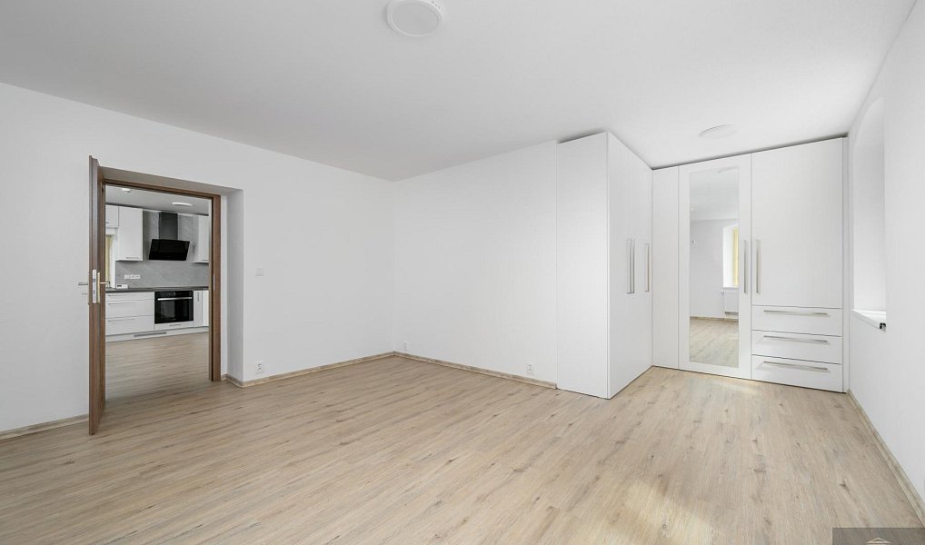 Prodej komerčního objektu (jiného typu) 390 m², Český Dub – náhled fotky 11