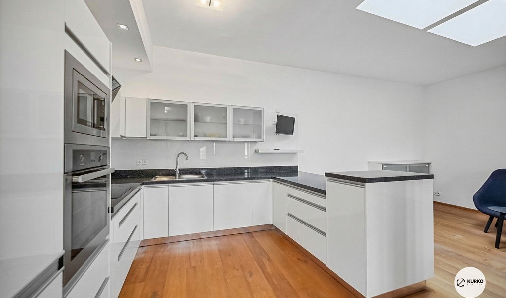 Prodej obchodních prostor 1 670 m², Opava – náhled fotky 9