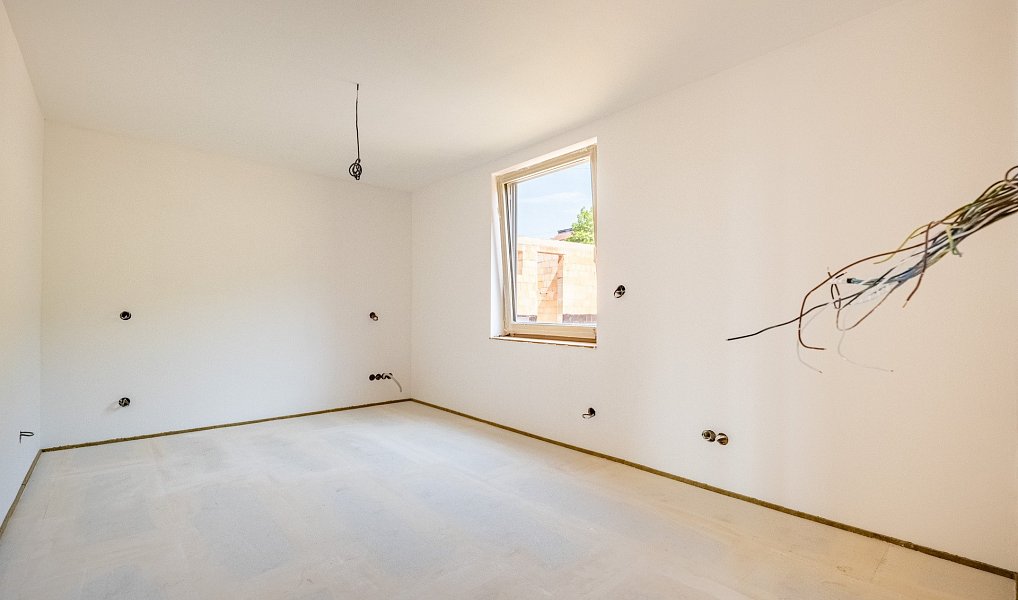 Prodej domu 119 m² s pozemkem 2 192 m², Hradčany – náhled fotky 11