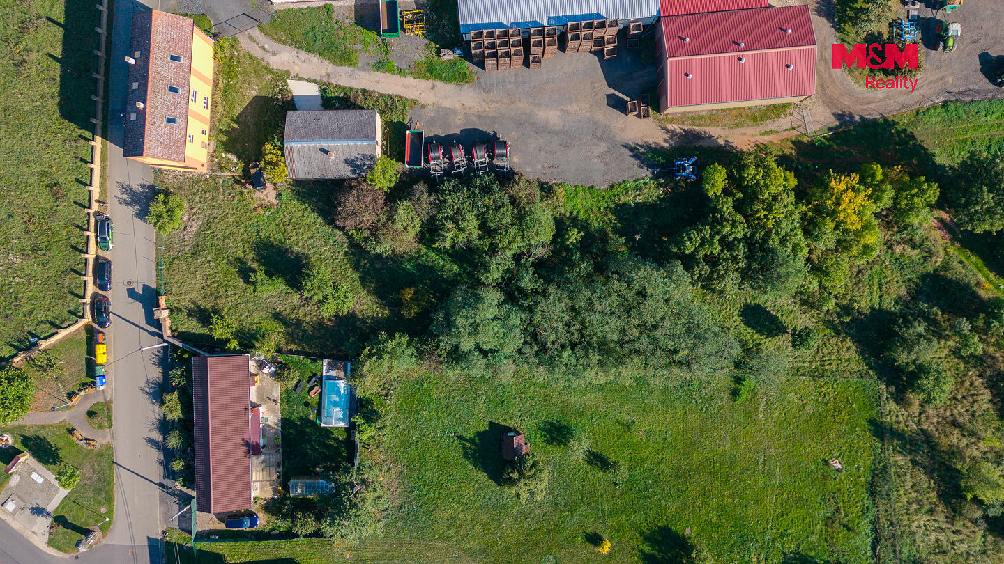 Prodej stavebního pozemku 2 984 m² – fotografie 2