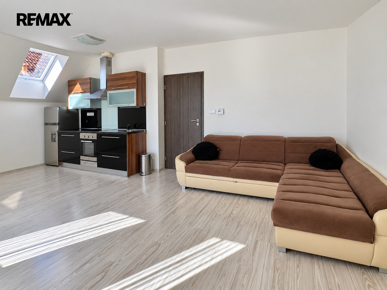 Pronájem bytu 3+kk 74 m²