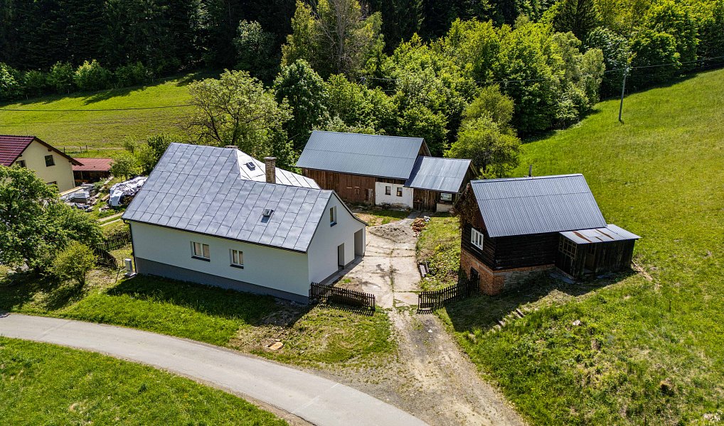 Prodej domu 343 m² s pozemkem 1 671 m², Liptál – náhled fotky 2