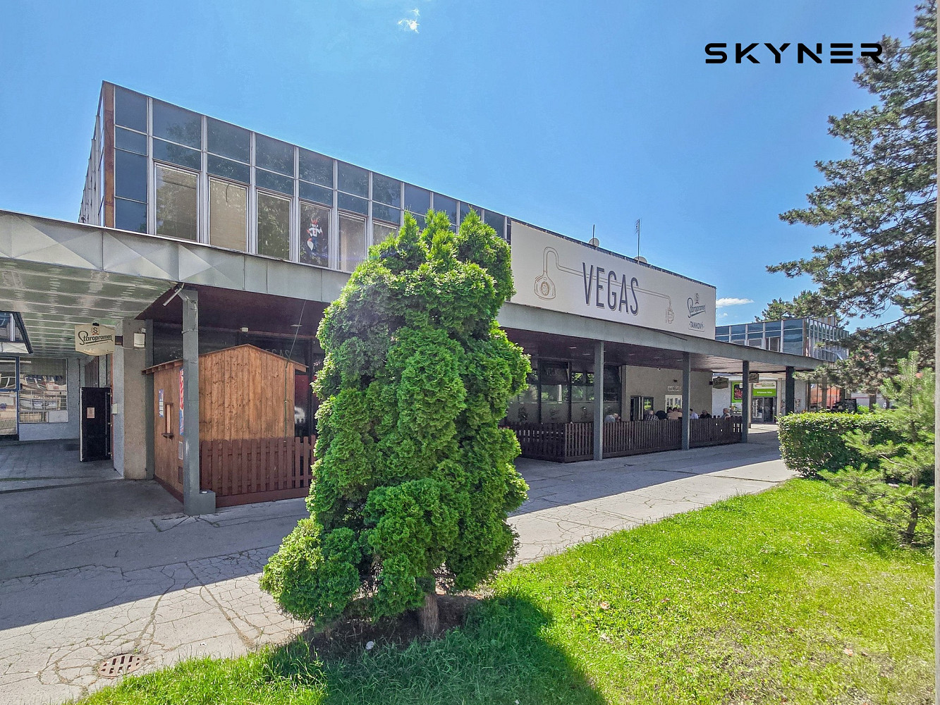Prodej obchodních prostor 2 000 m² – fotografie 3