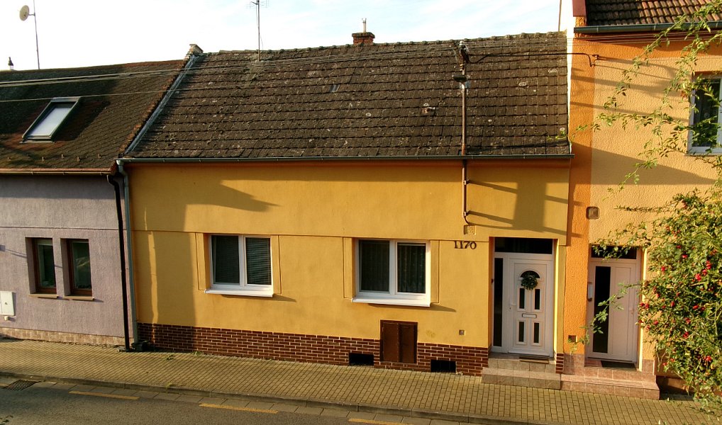 Prodej domu 105 m² s pozemkem 303 m², Staré Město – náhled fotky 5