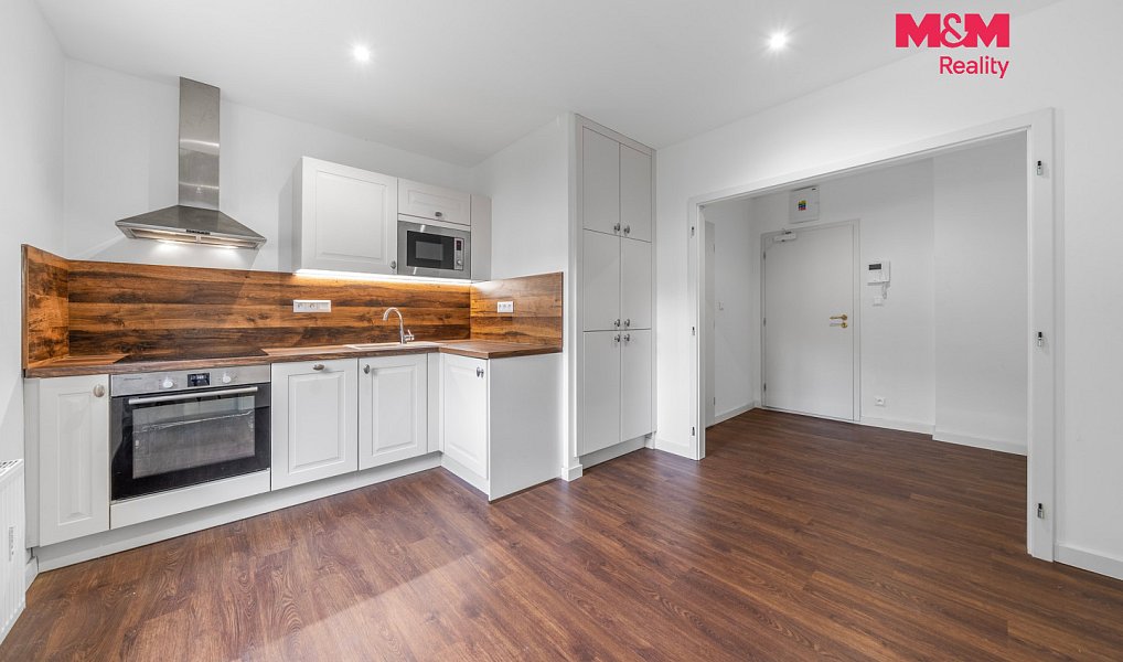 Prodej nájemního domu, činžáku 486 m², Dalovice – náhled fotky 7