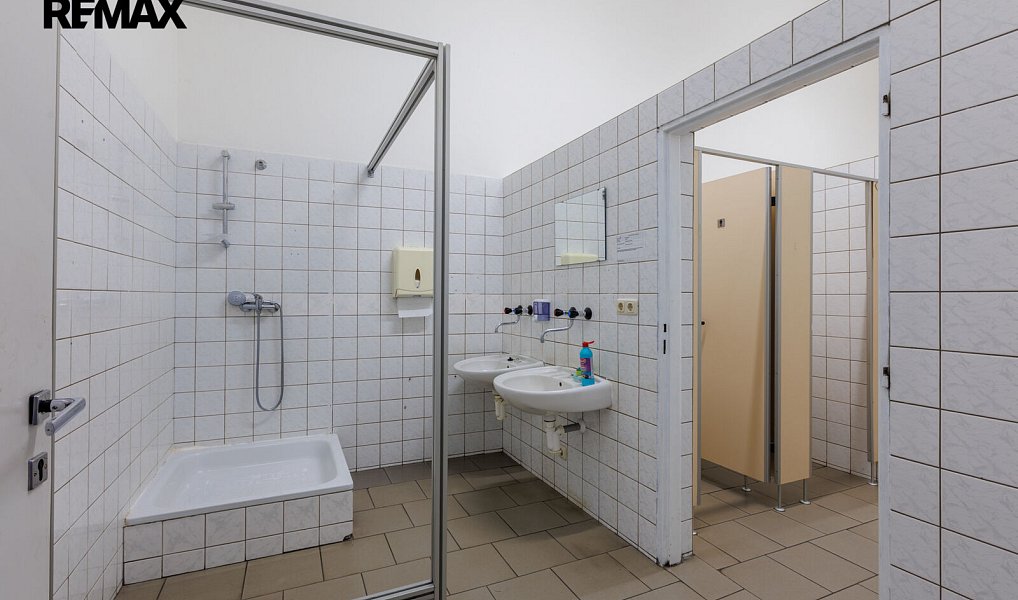Pronájem skladovacích prostor 2 489 m², Chodová Planá – náhled fotky 15