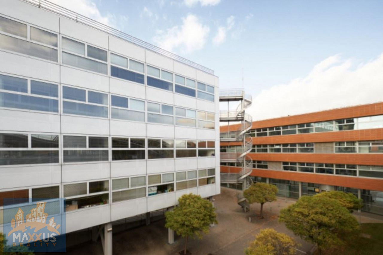 Pronájem kanceláře 520 m² – fotografie 2