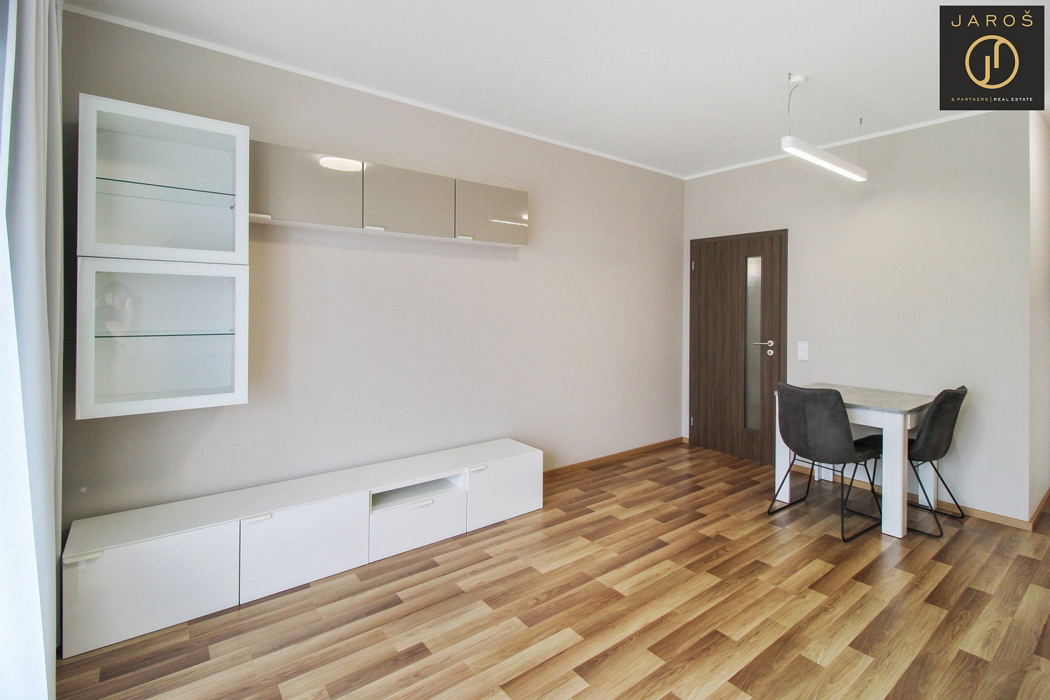 Pronájem bytu 2+kk 58 m² – fotografie 5