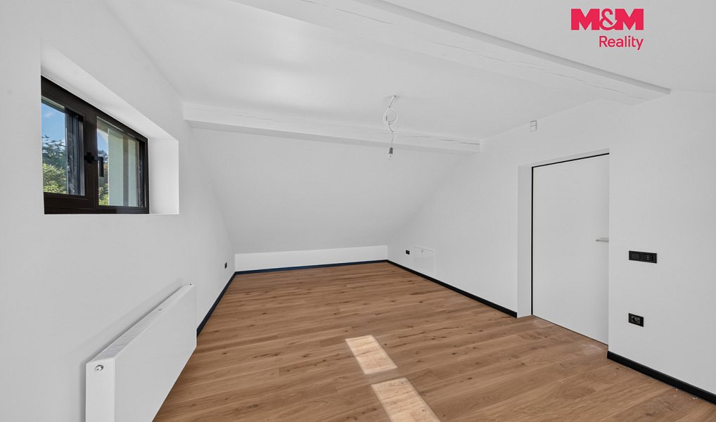 Prodej domu 249 m² s pozemkem 602 m², Louňovice – náhled fotky 26