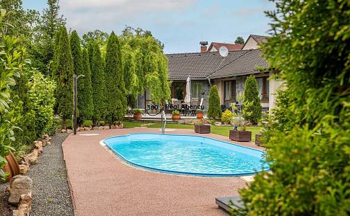 Prodej domu 262 m² s pozemkem 1 120 m², Klínec, okres Praha-západ