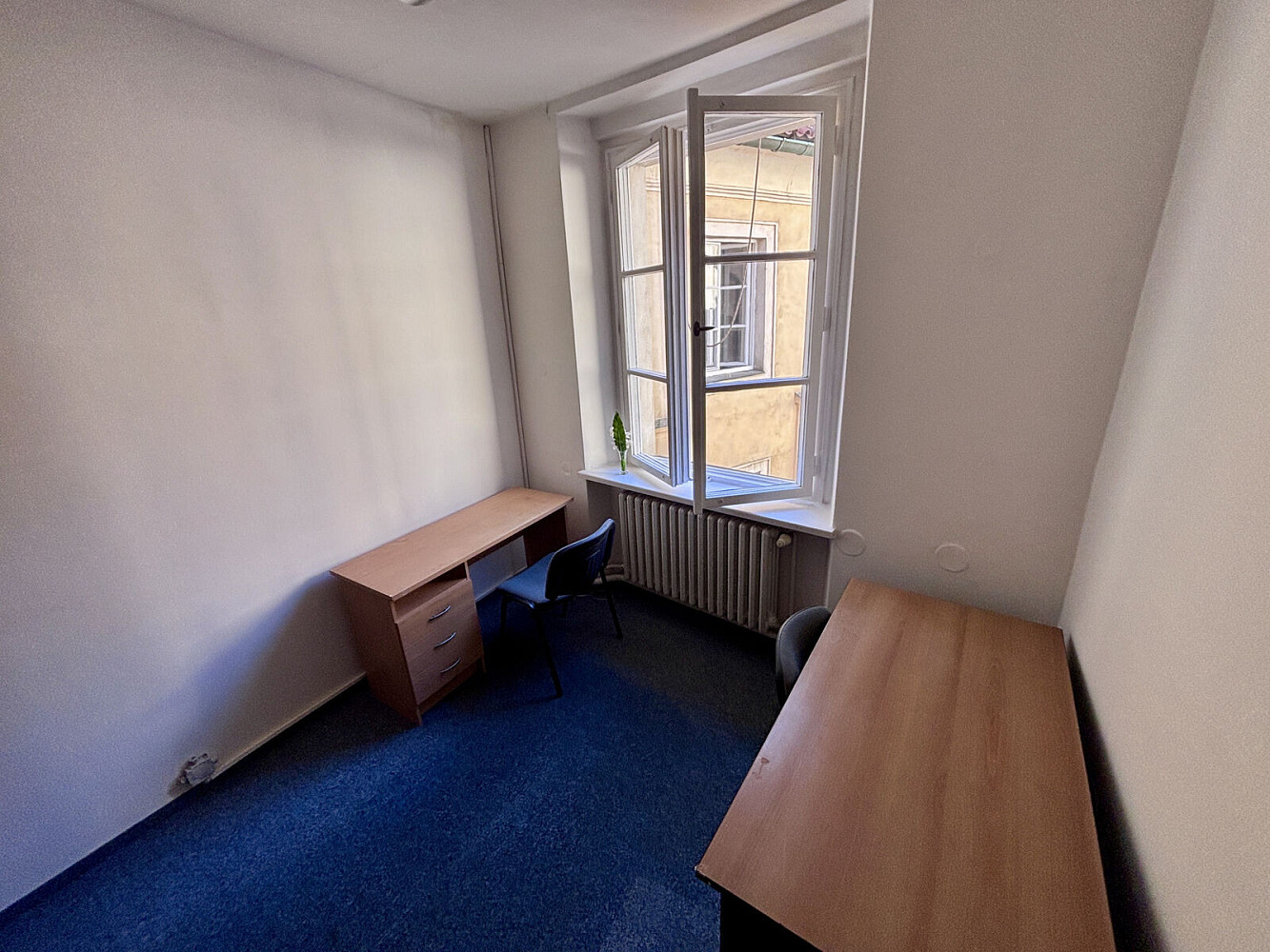 Pronájem kanceláře 12 m² – fotografie 3
