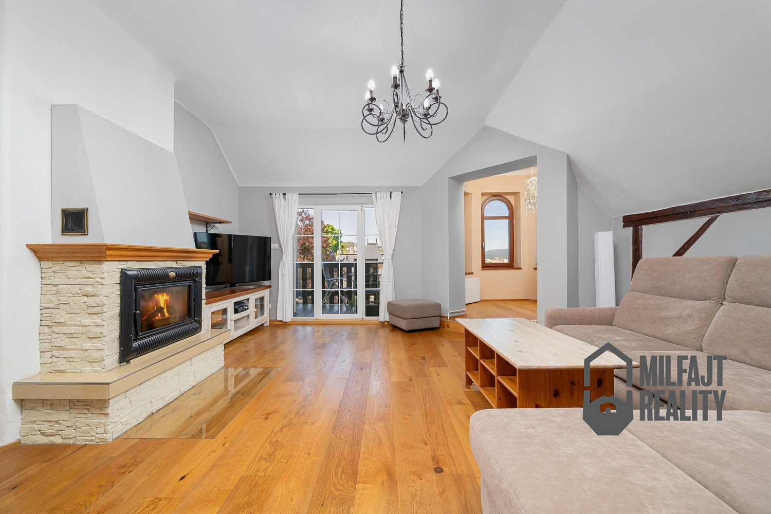 Pronájem bytu 3+1 127 m² - Widok 3