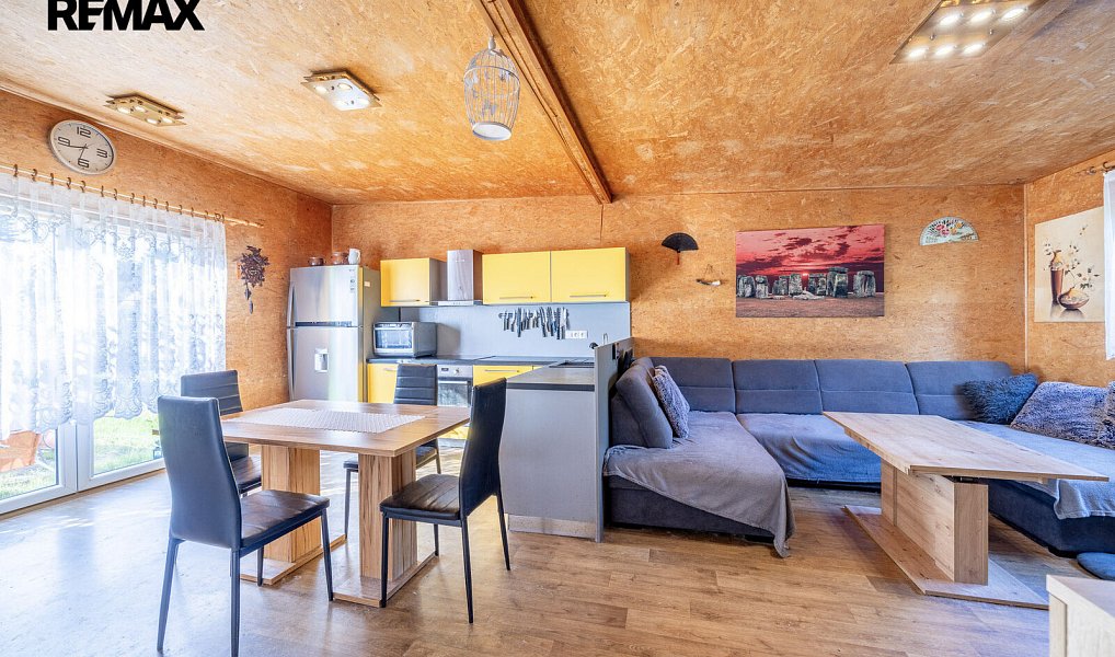 Prodej domu 50 m² s pozemkem 551 m², Káraný – náhled fotky 2