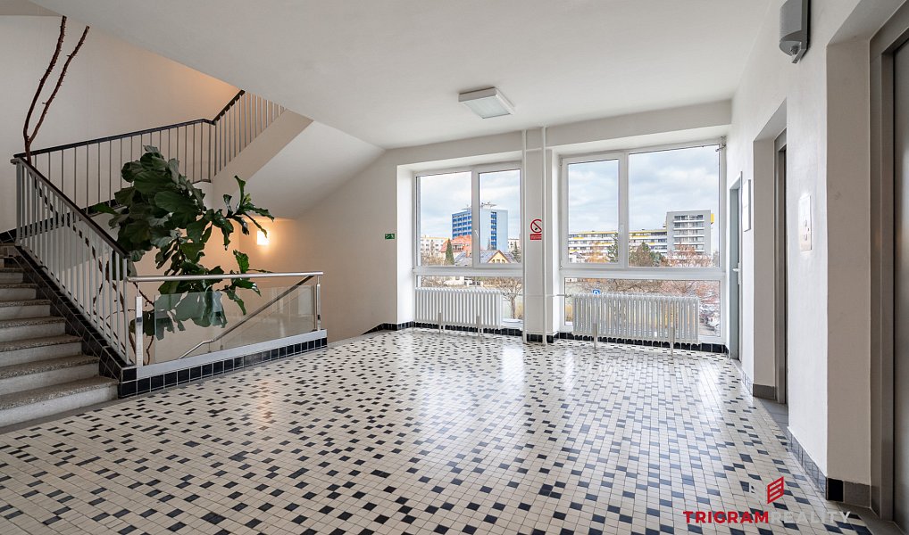 Pronájem kanceláře 113 m², Hradec Králové – náhled fotky 6