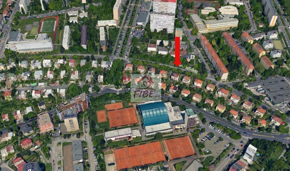 V rovinách, garážové stání pod uzavřením, Praha – náhled fotky 10