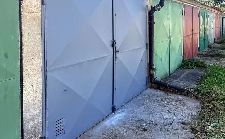 Prodej zděné garáže v osobním vlastnictví, 18 m2, Zemědělská, Hradec Králové - Slezské Předměstí