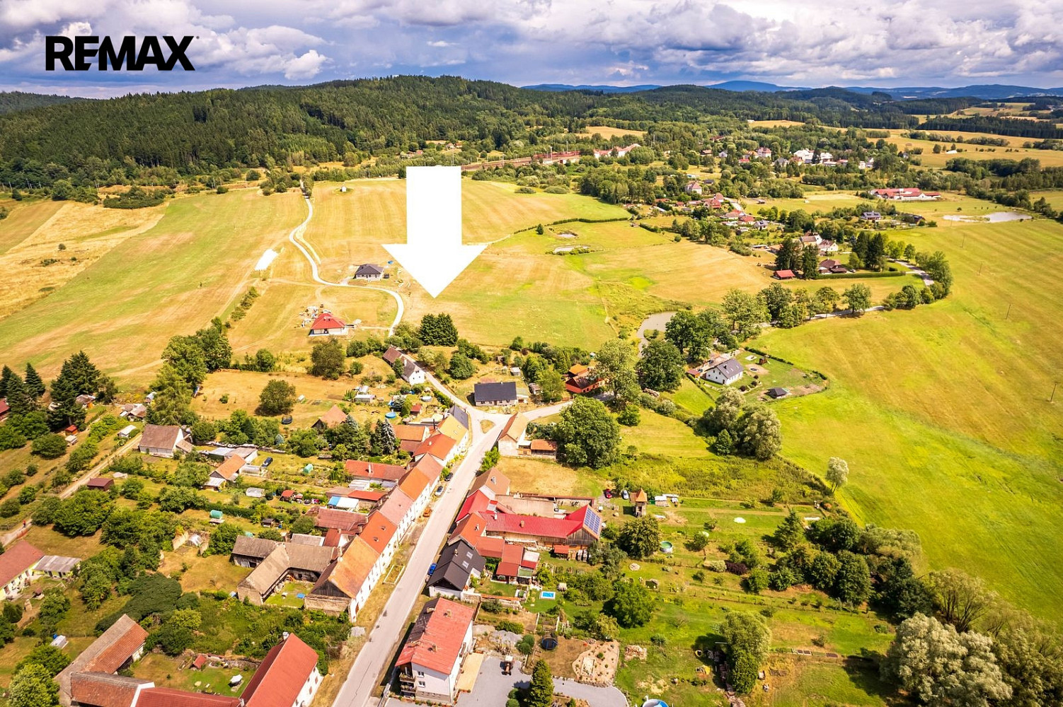 Prodej stavebního pozemku 4 020 m²