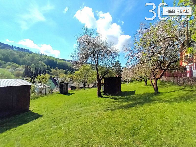 Prodej stavebního pozemku 1 063 m² – fotografie 4