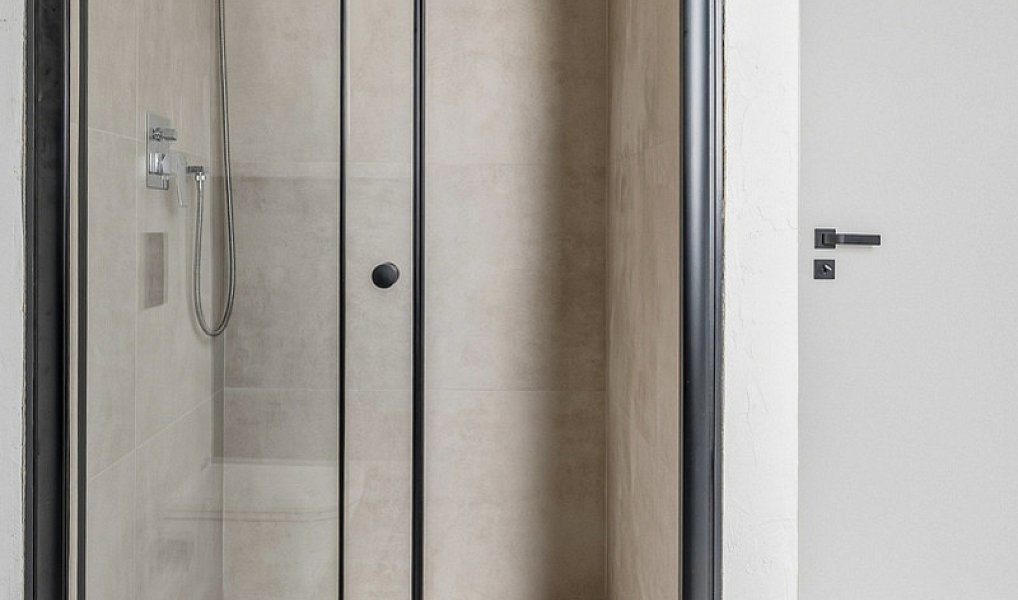 Prodej domu 300 m² s pozemkem 1 066 m², Tehov – náhled fotky 32