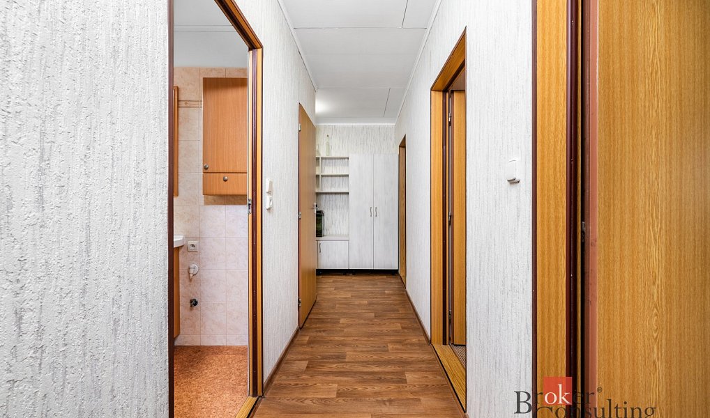 Prodej domu 202 m² s pozemkem 697 m², Bochov – náhled fotky 5