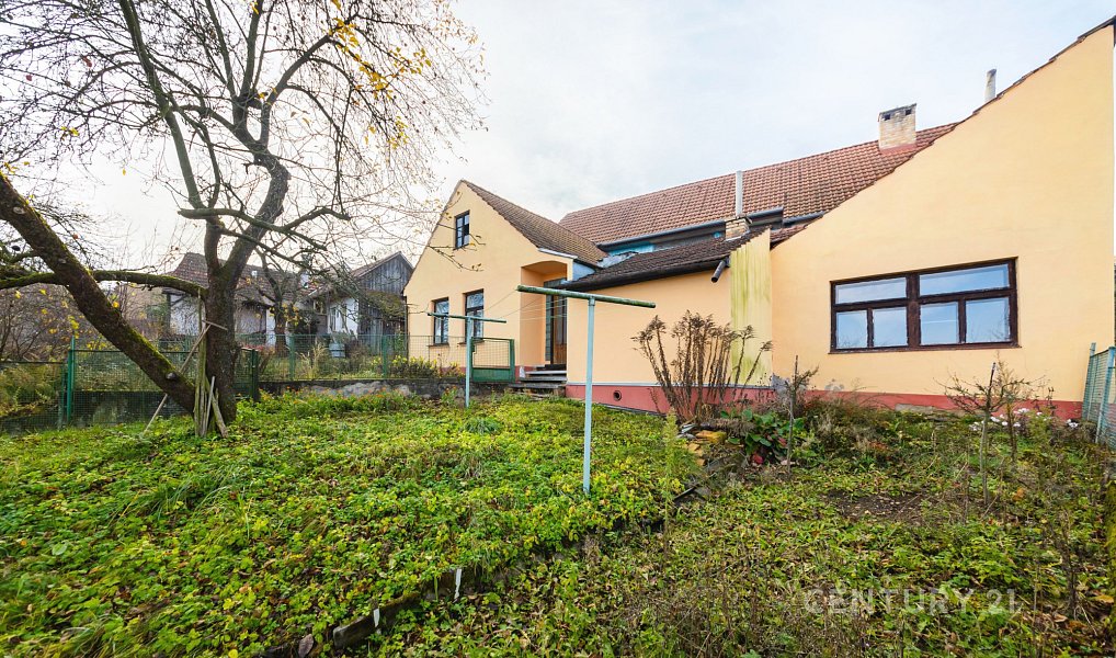 Prodej domu 200 m² s pozemkem 470 m², Velké Opatovice – náhled fotky 2