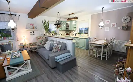 Prodej domu 150 m² s pozemkem 433 m², Zlatá, Cheb